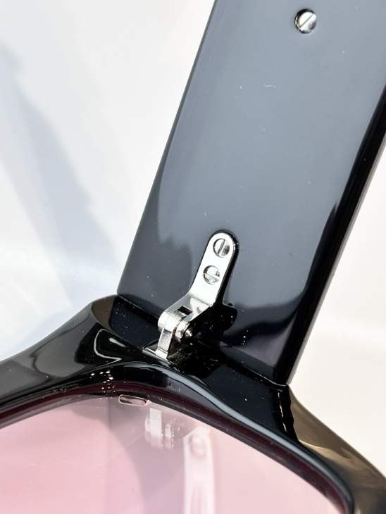 Picture of Fendi Sunglasses _SKUfw79722174fw